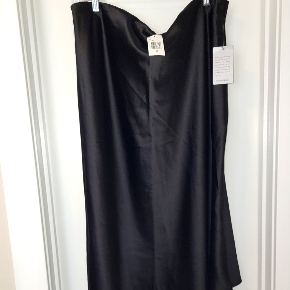 Satin Skirt , midi length, size 2x/3x, Nordstrom